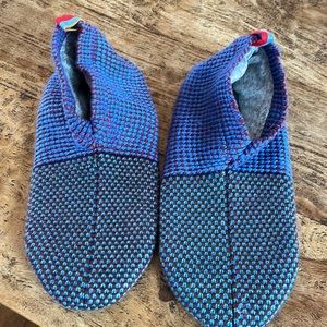 Bombas slippers NWT